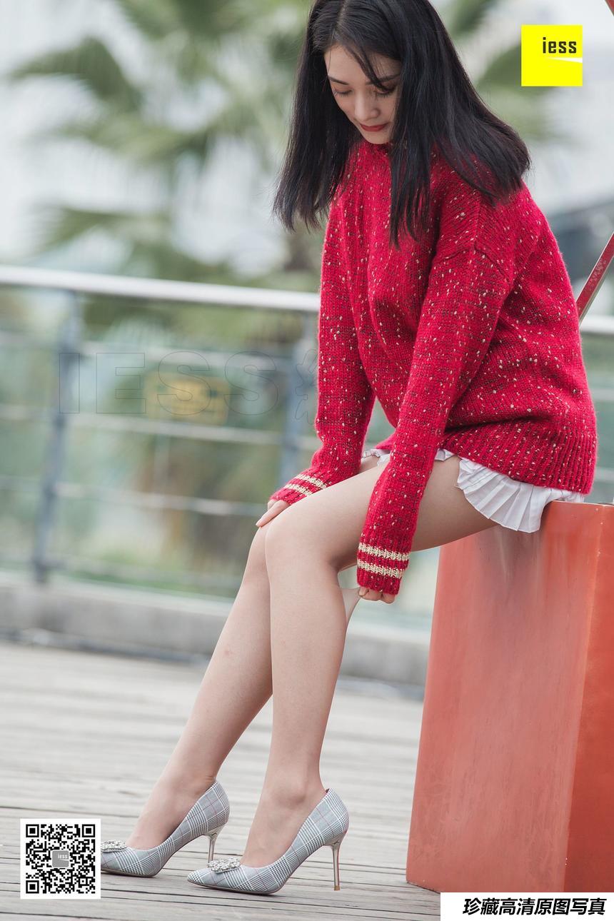 [IESS异思趣向] 2018.12.02 丝享家372：姗姗 - 街拍姗姗和小助理 [92P]