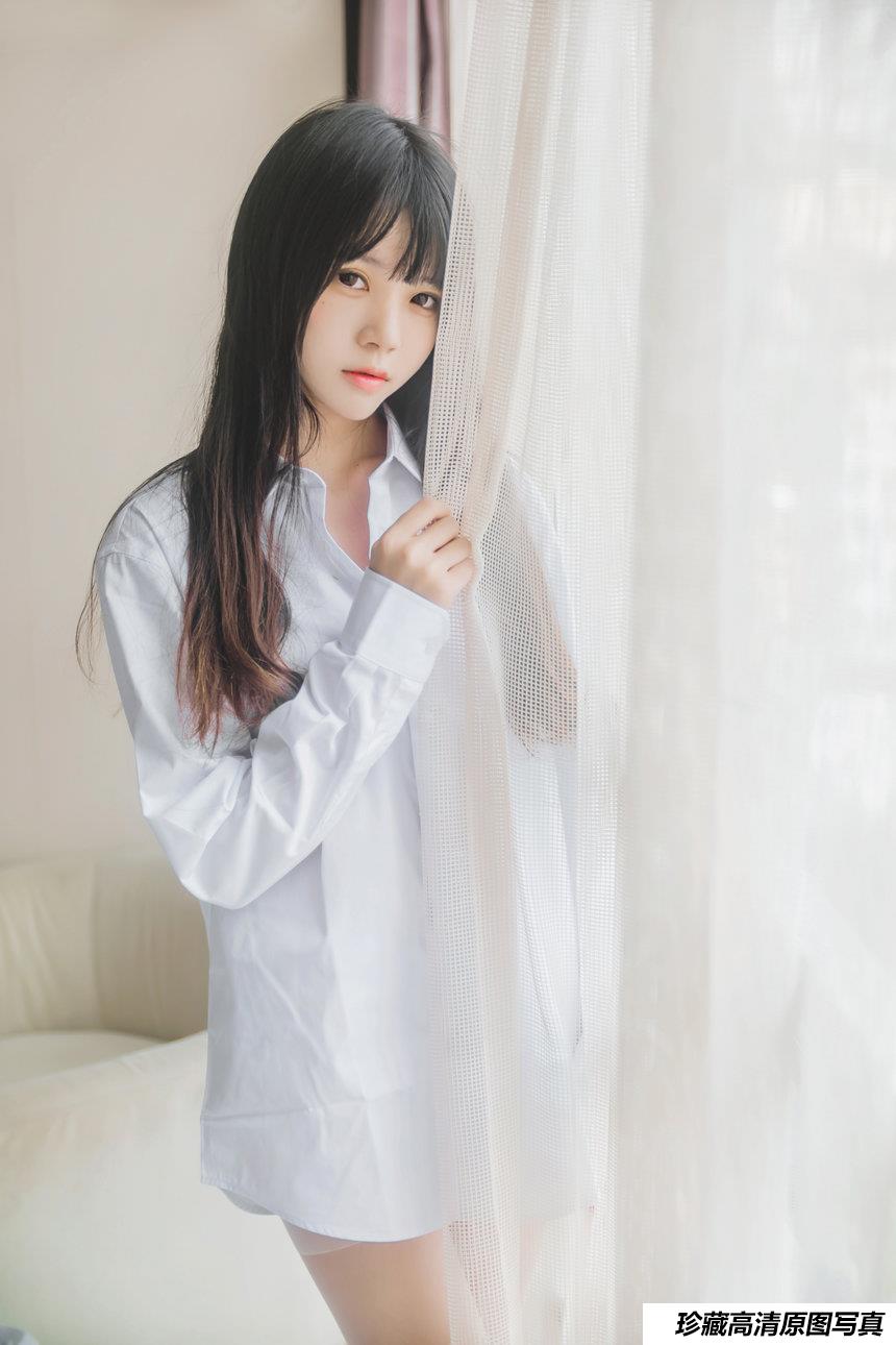 COS 桜桃喵 – 白衬衫散发 [494P]