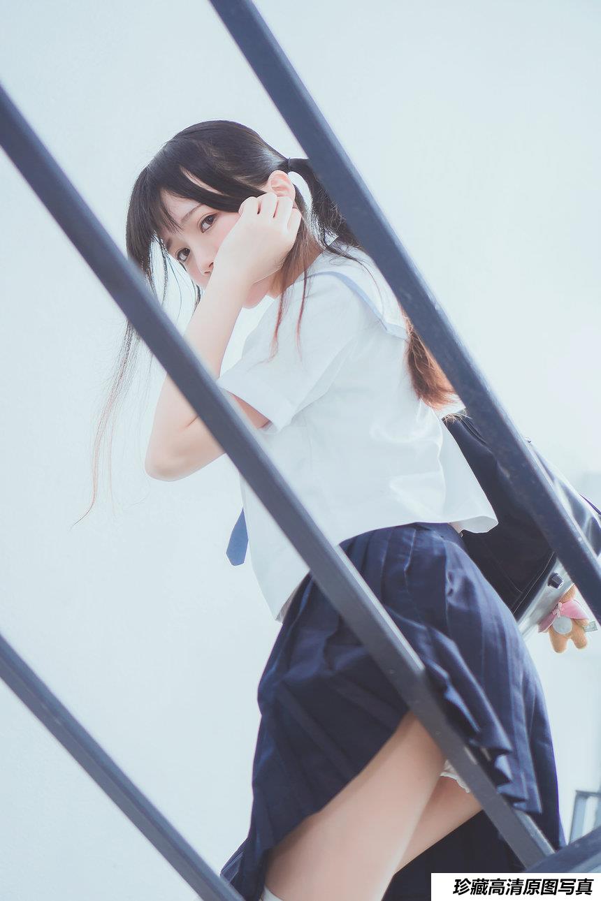 COS 桜桃喵 – 蓝白水手服 [39P]-艺库