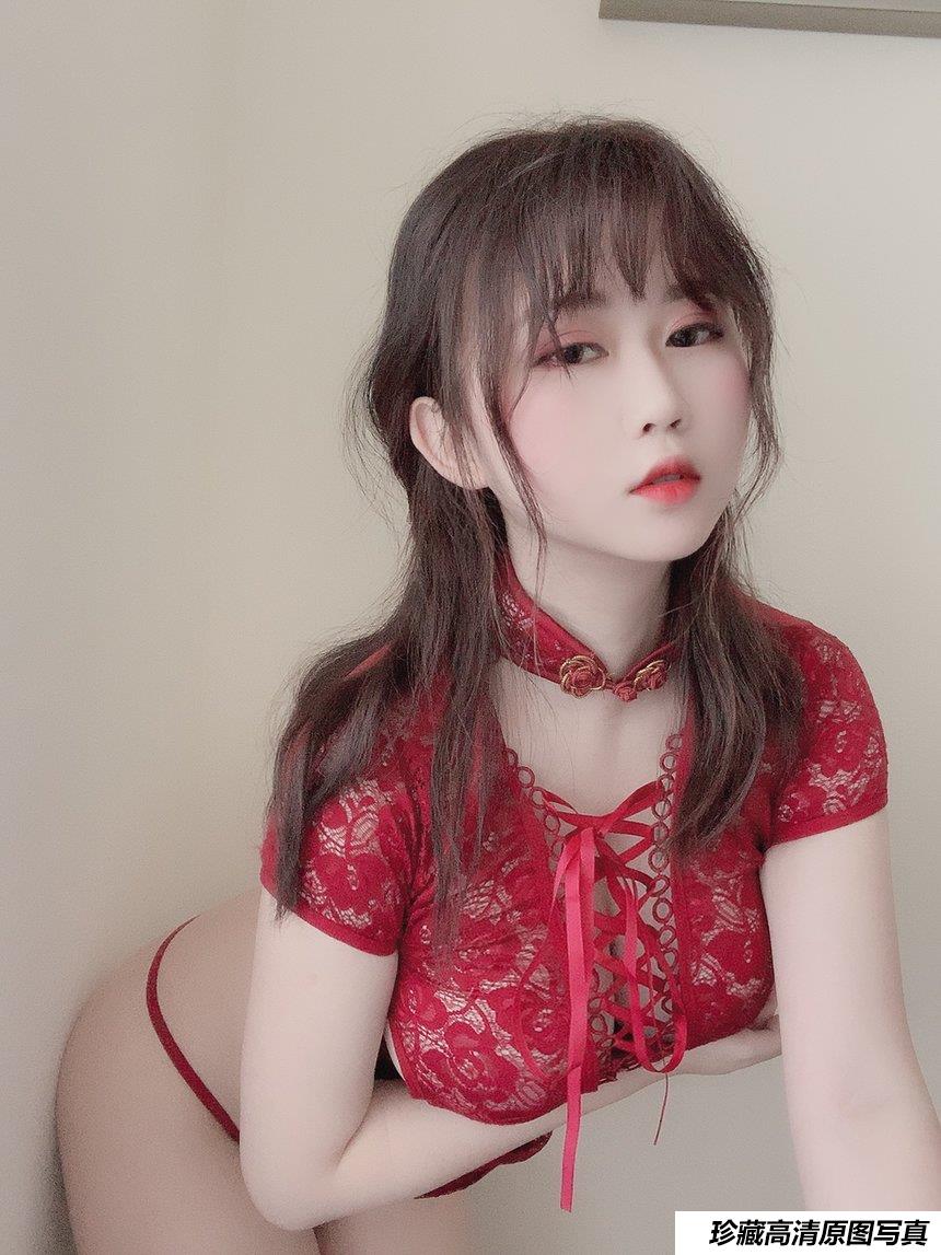 是依酱吖 - 红色旗袍 [25P-13MB]