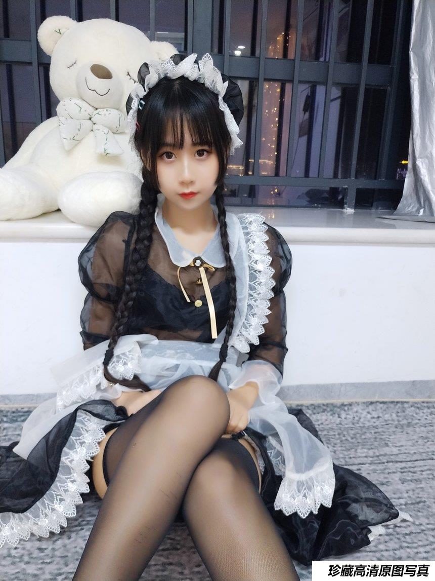 萌芽儿o0 - 透明女仆自拍 [26P-100MB]