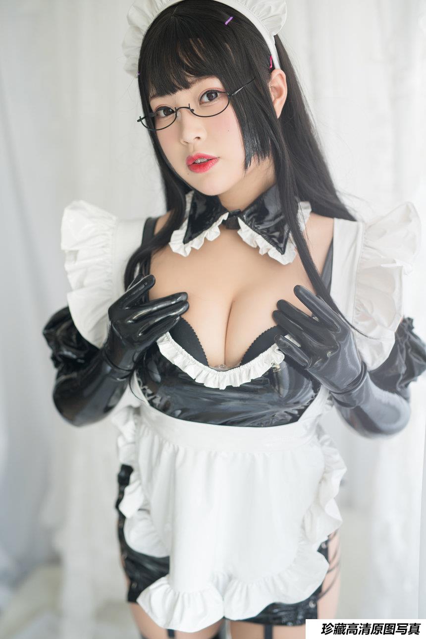 白烨 - 傲娇女仆长 [63P18V-817MB]