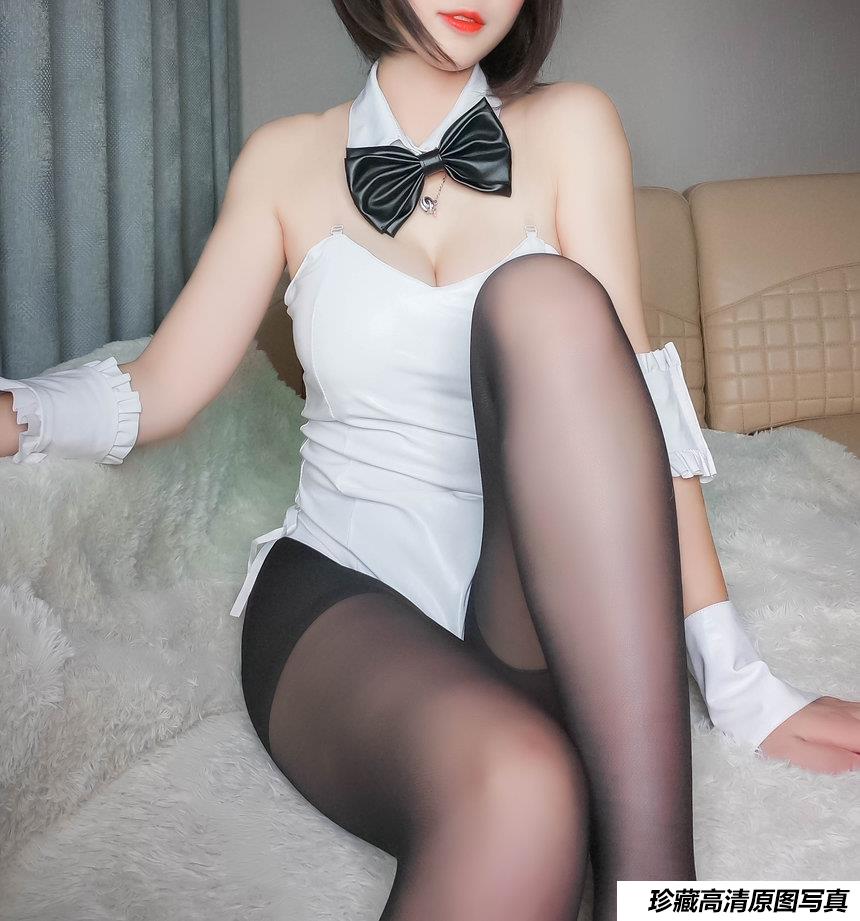 斗鱼主播w黑米粥w - 加藤惠兔女郎 [32P-94MB]