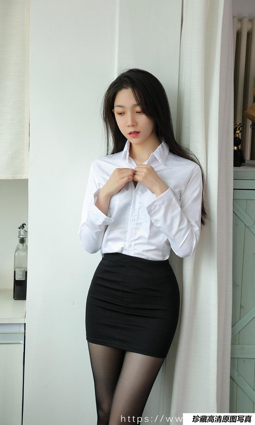 [Ugirls尤果网]爱尤物 2021.04.19 No.2069 小桃子 办公室情敌 [35P]