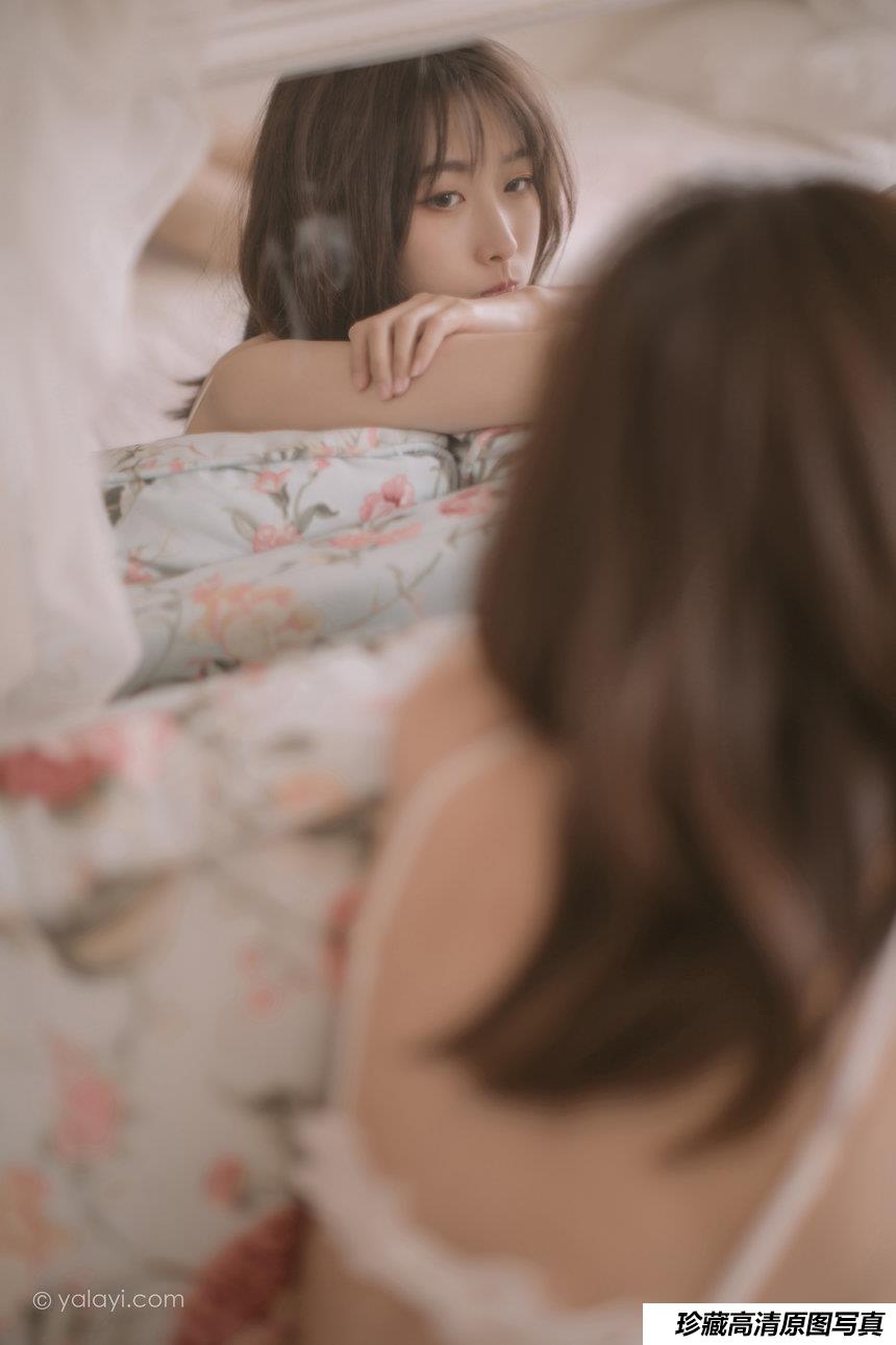 [YALAYI雅拉伊]2021.04.10 NO.784 花香的午后 佳佳[40+1P／382MB]