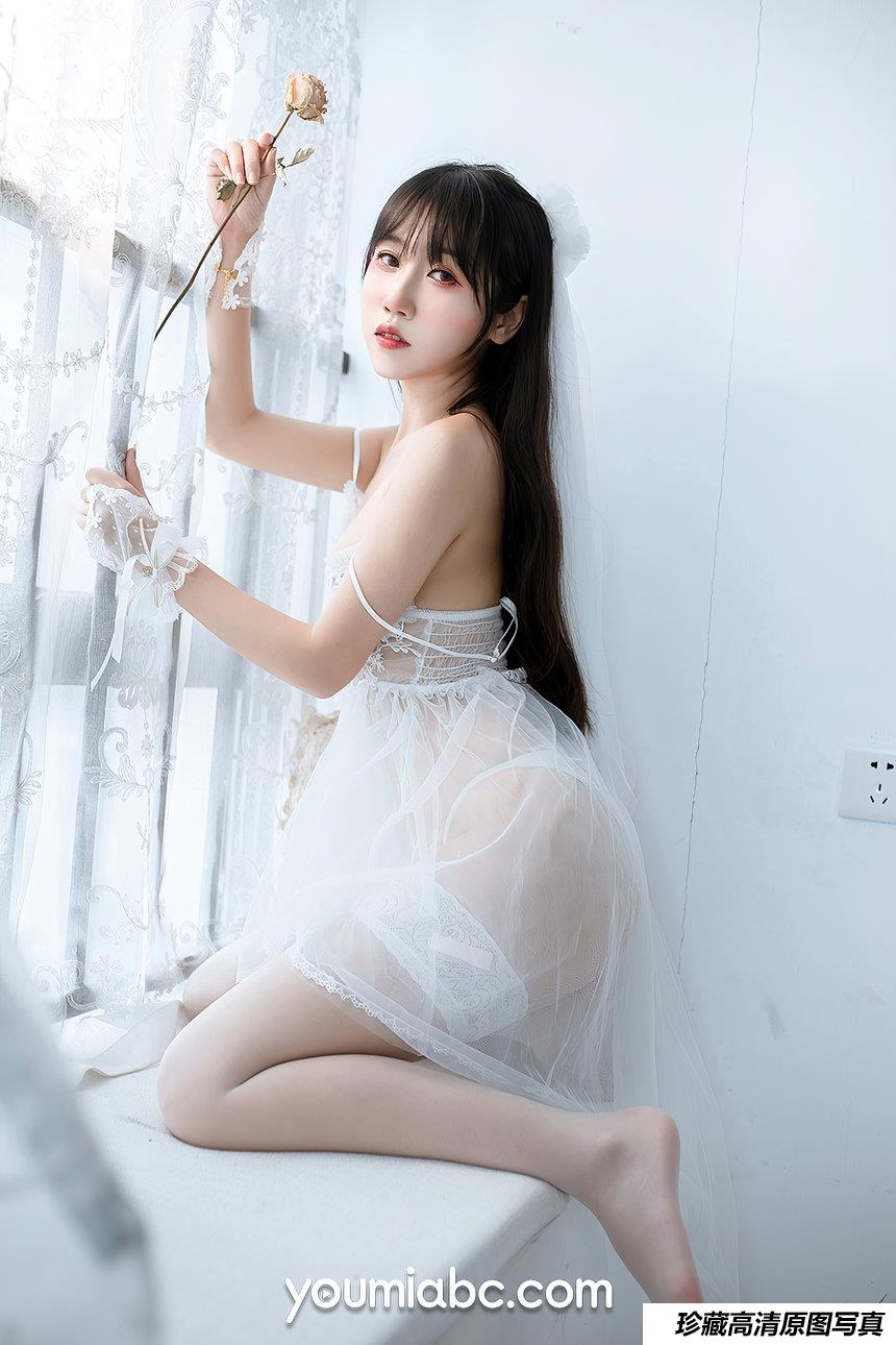 [YouMei尤美] 2021.09.17 Dressed up 呆猫[20+1P349M]