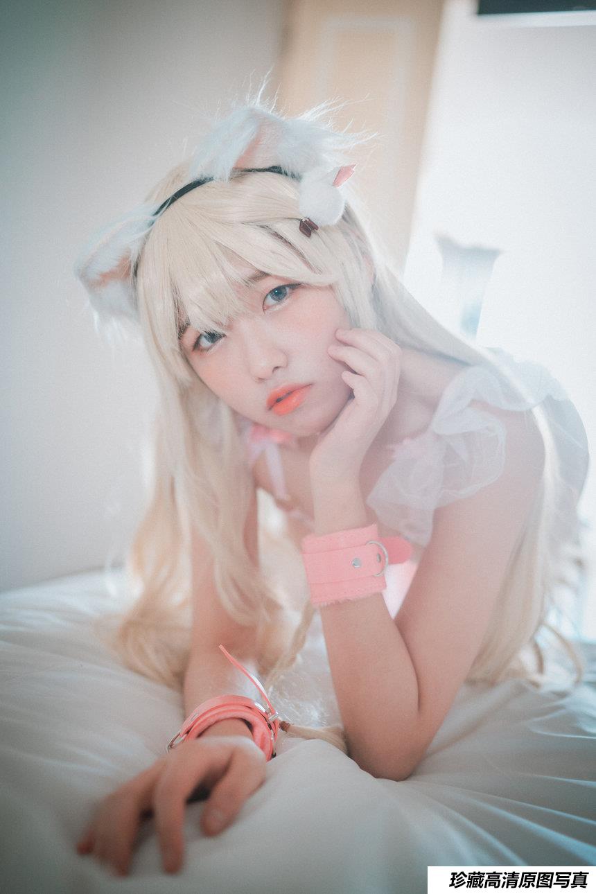 DJAWA Photo - Sonson  - Gata Rosa [45P-237MB]