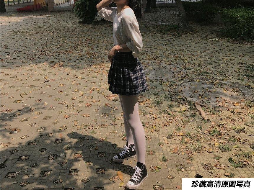 [最爱帆布鞋] 丝袜美腿写真 ON.10 图套+视频-艺库