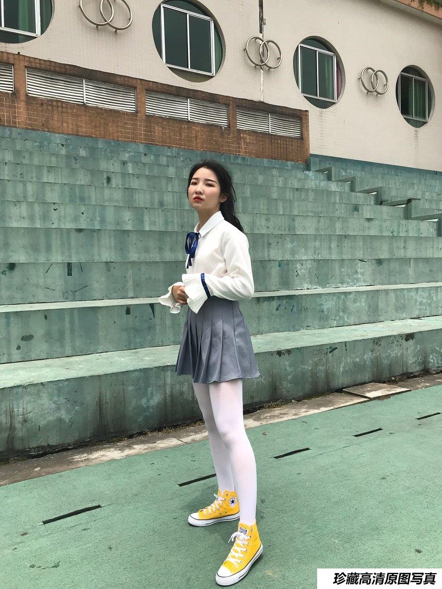 [最爱帆布鞋] 丝袜美腿写真 ON.13