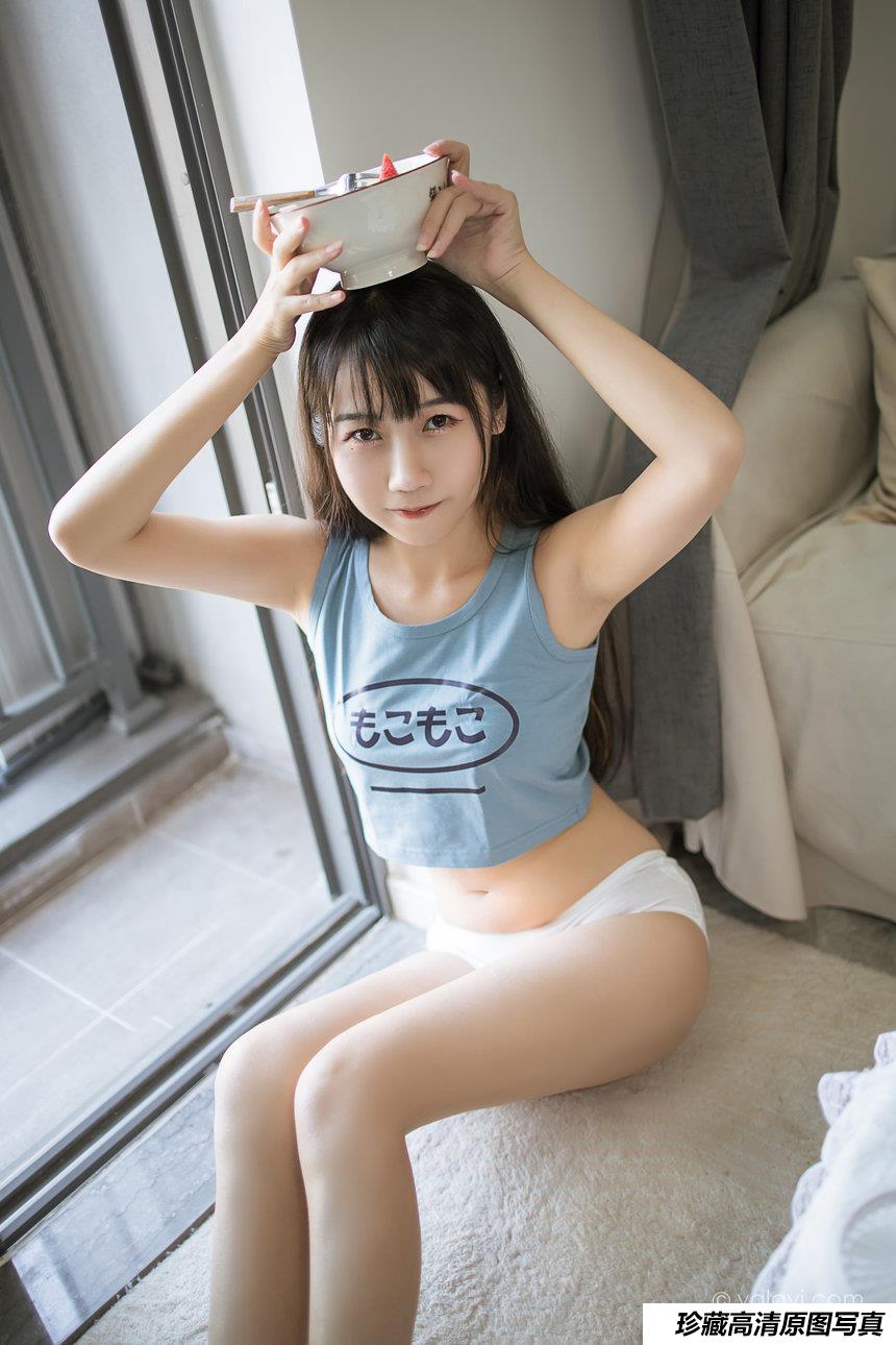 [YALAYI雅拉伊]2022.02.09 NO.895 闲居在家 弈思[41+1P／394MB]