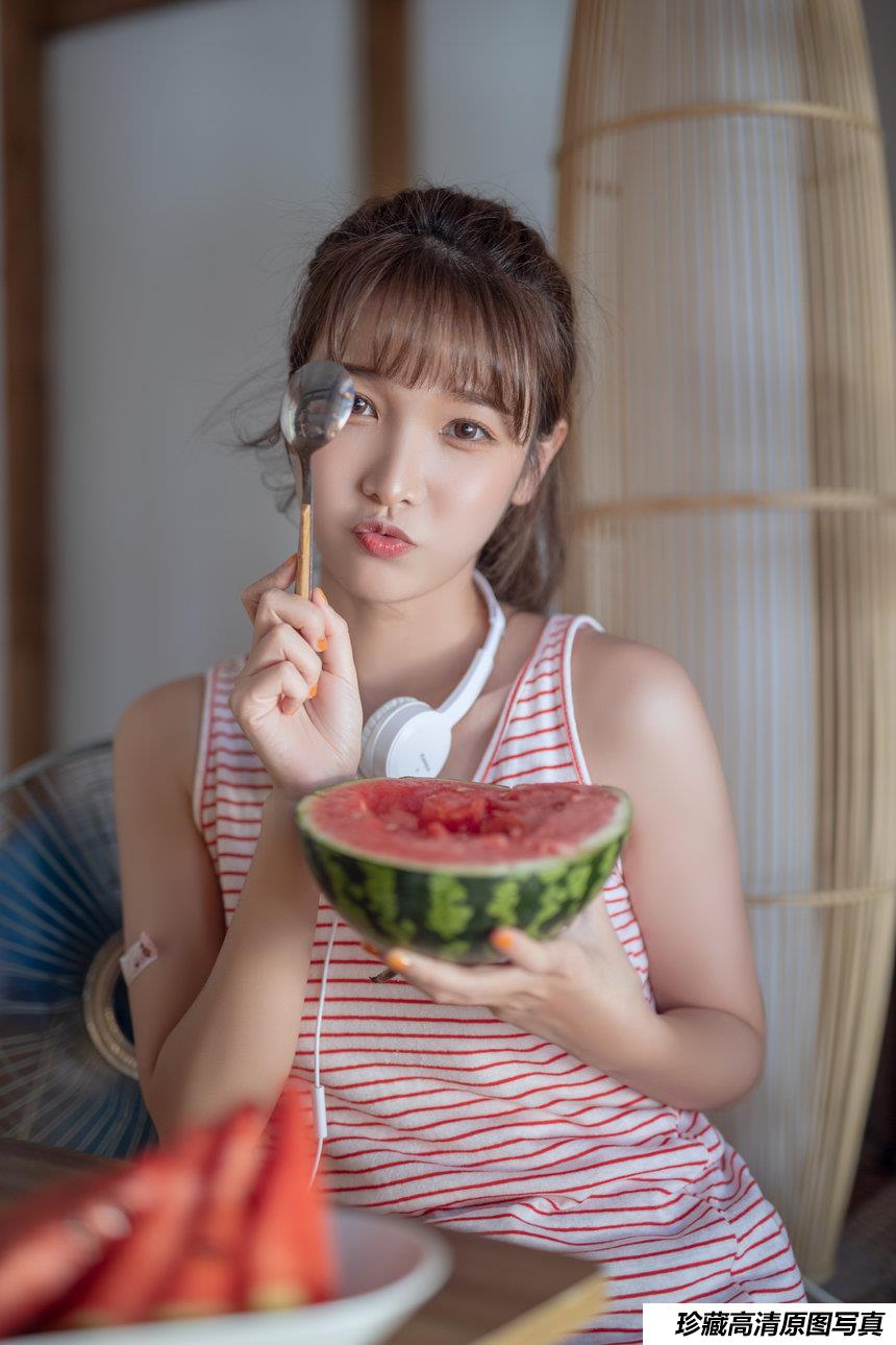 [YITUYU艺图语] 2021.08.13 西瓜少女 湘湘 [25P-217MB]