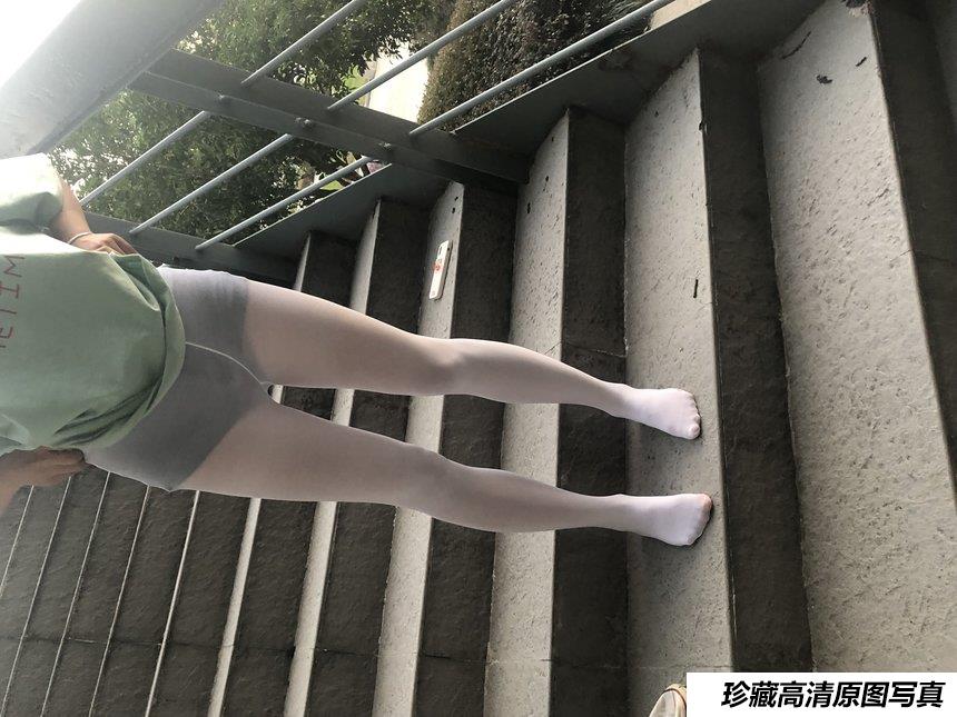 [最爱帆布鞋] 丝袜美腿写真 ON.51 图套+视频