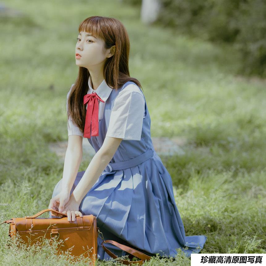 [YITUYU艺图语]2022.01.14 蓝色梦境 小鹿[24+1P／222MB]