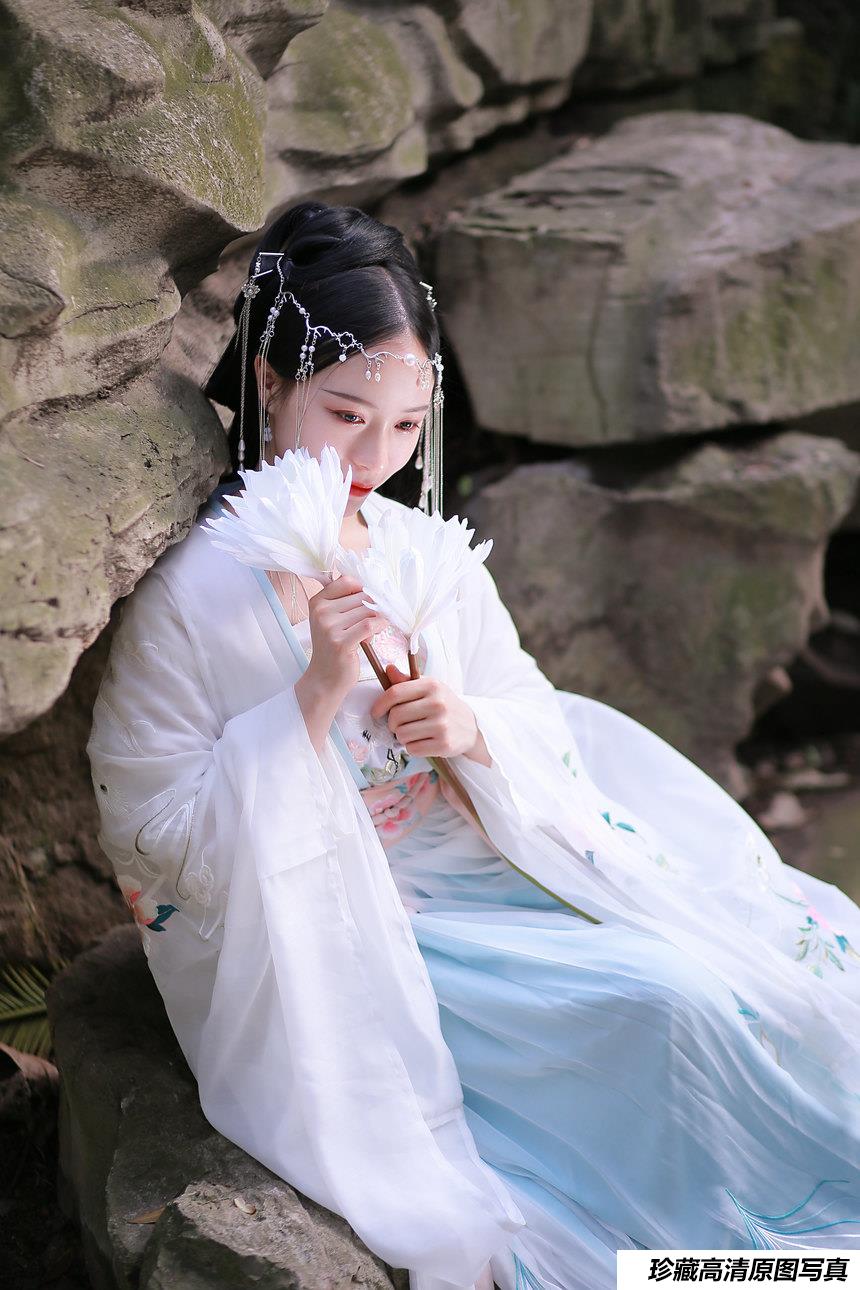 [YITUYU艺图语]2022.01.15 长相思 木冉[21+1P／215MB]