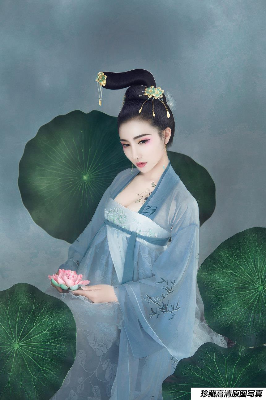 [YITUYU艺图语]2022.02.11 咏莲 唯宝[21+1P／219MB]