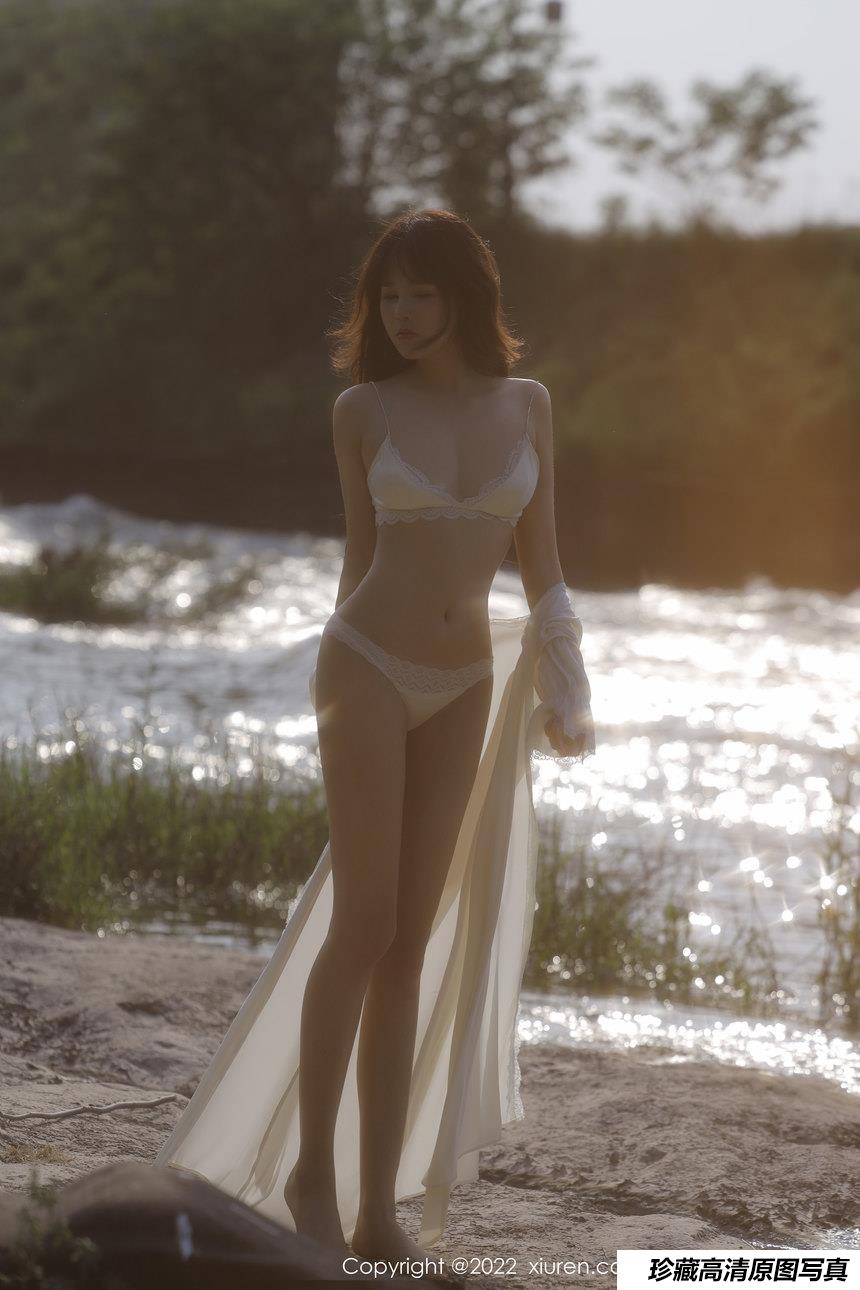 [XiuRen秀人网] 2022.06.02 No.5098 许嘉欣 [66-1P]