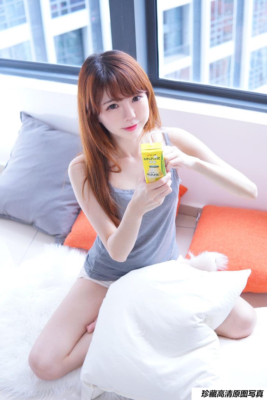 Sally Dorasnow – Casual Singlet Day Fanservice [42P-221MB]-绅士图