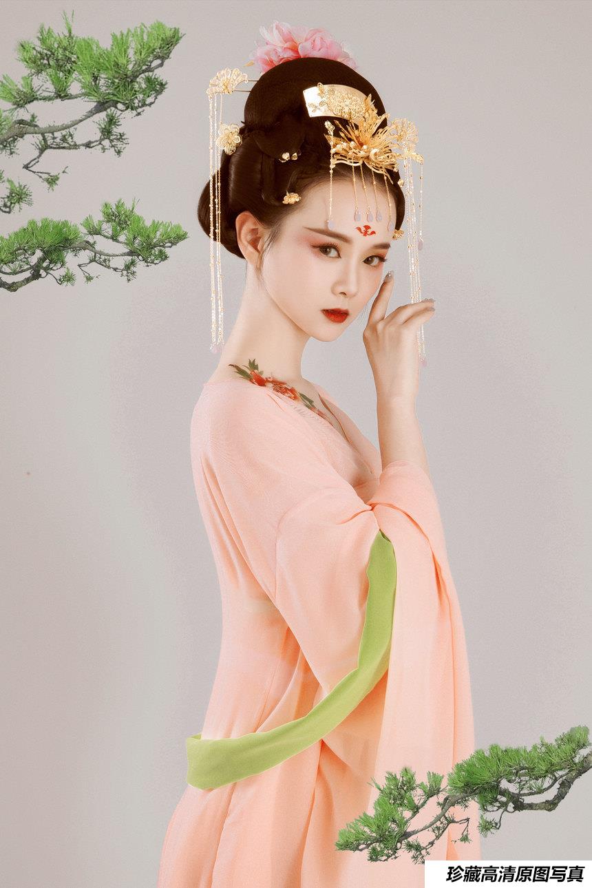 [YITUYU艺图语]2022.01.20 霓裳 欣宝[29+1P／478MB]