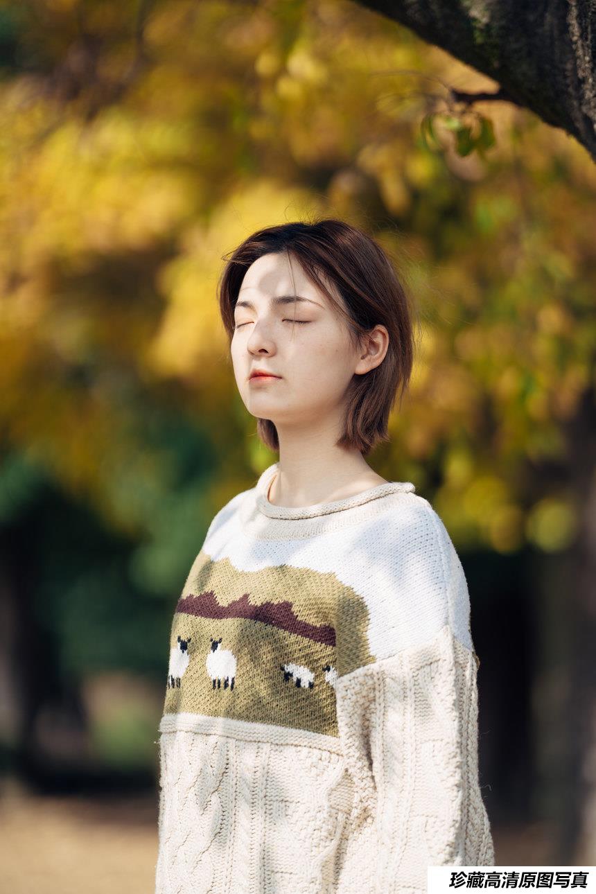 [YITUYU艺图语]2022.01.25 暖冬银杏，18岁的素颜女孩 dudu[34+1P／200MB]