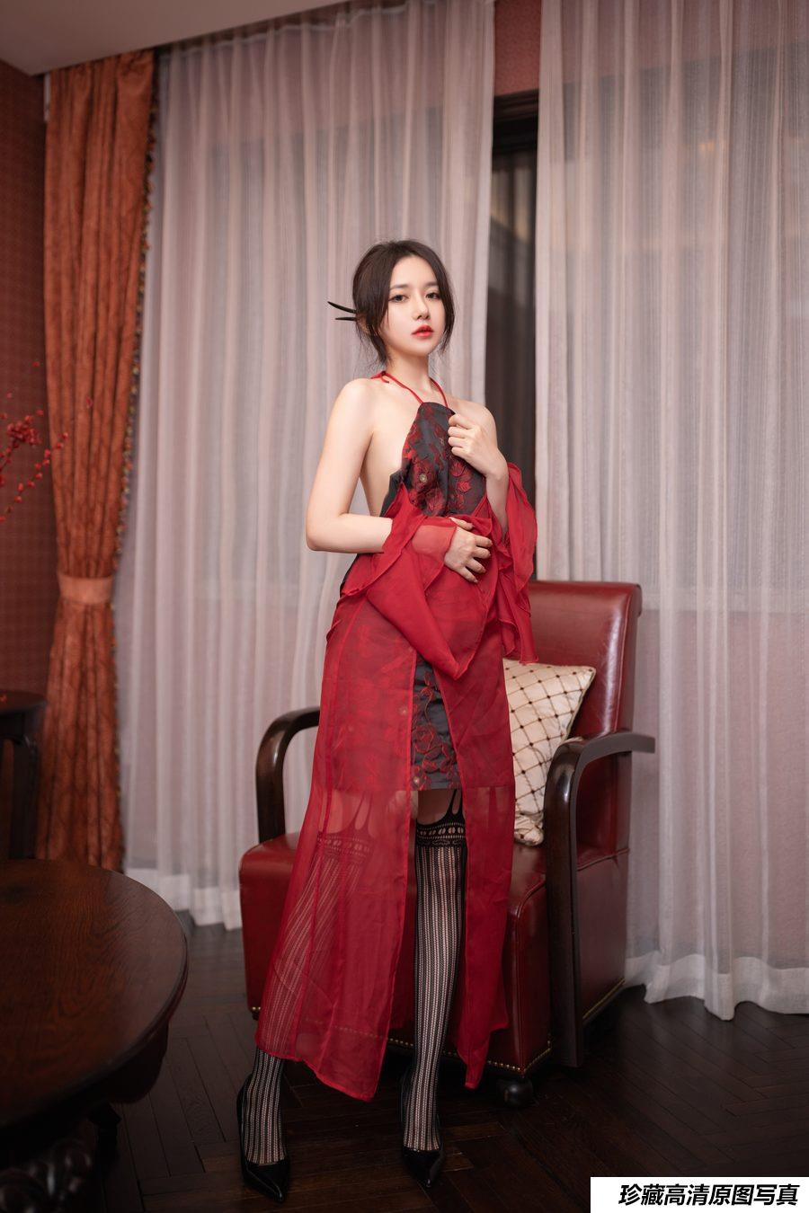 鱼子酱《落叶有情》原版写真 [125P-1.56G]
