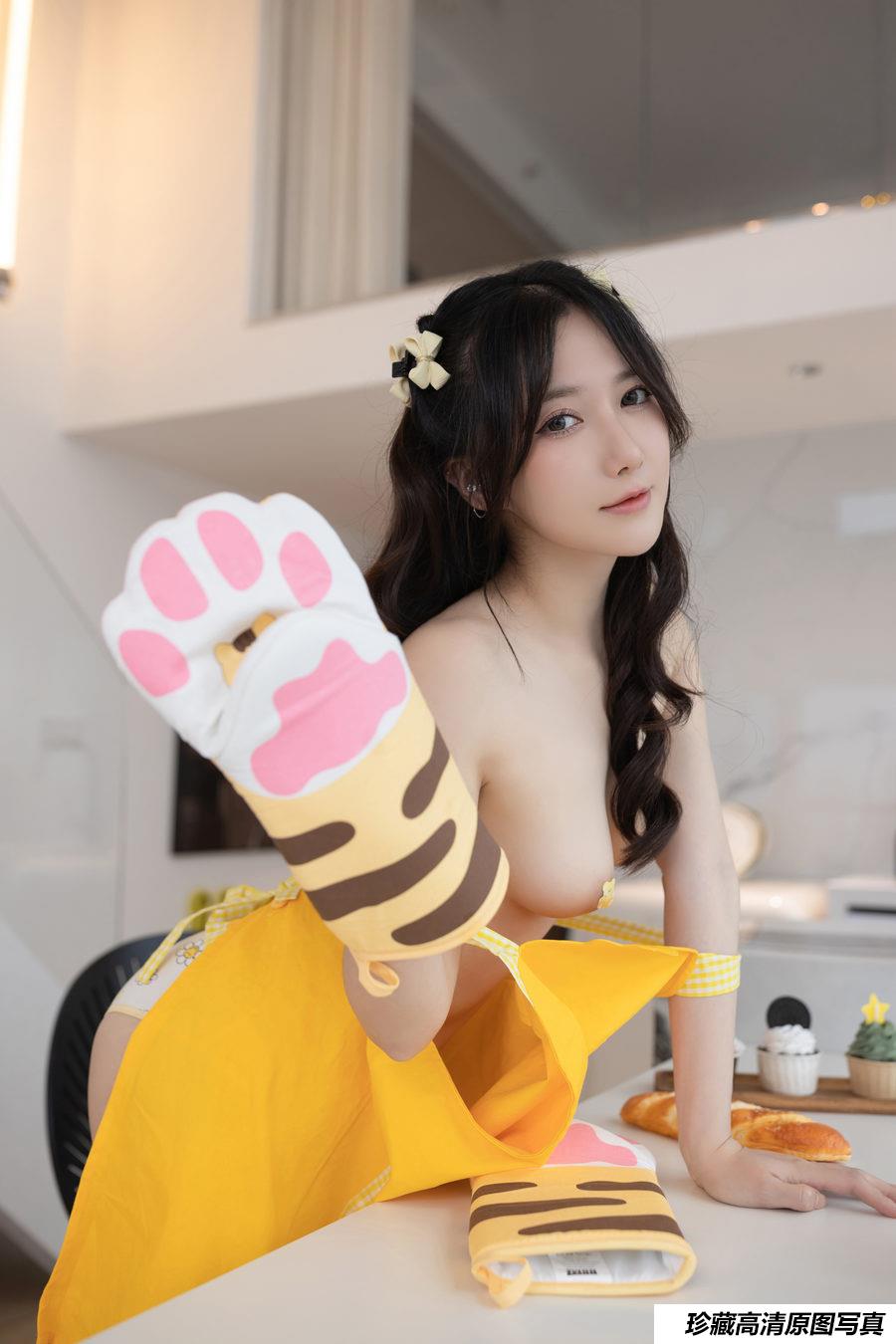 鱼子酱《小邹菊》原版写真[145P-1.58G]