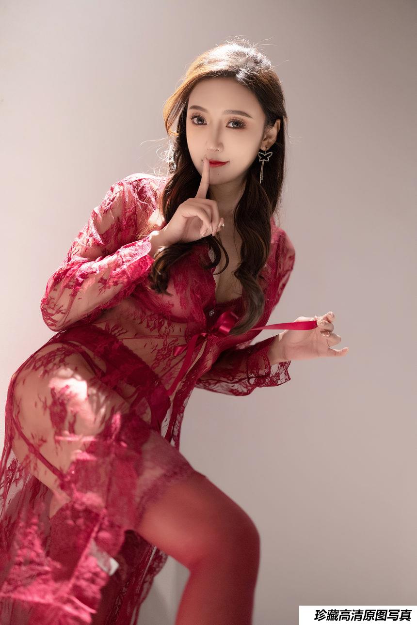 王馨瑶yanni 《酒红色情趣套装》原版写真 [86P-376MB]