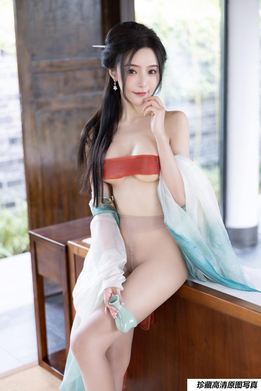 王馨瑶yanni 《绿色古装瀑布》原版写真 [112P-312MB]
