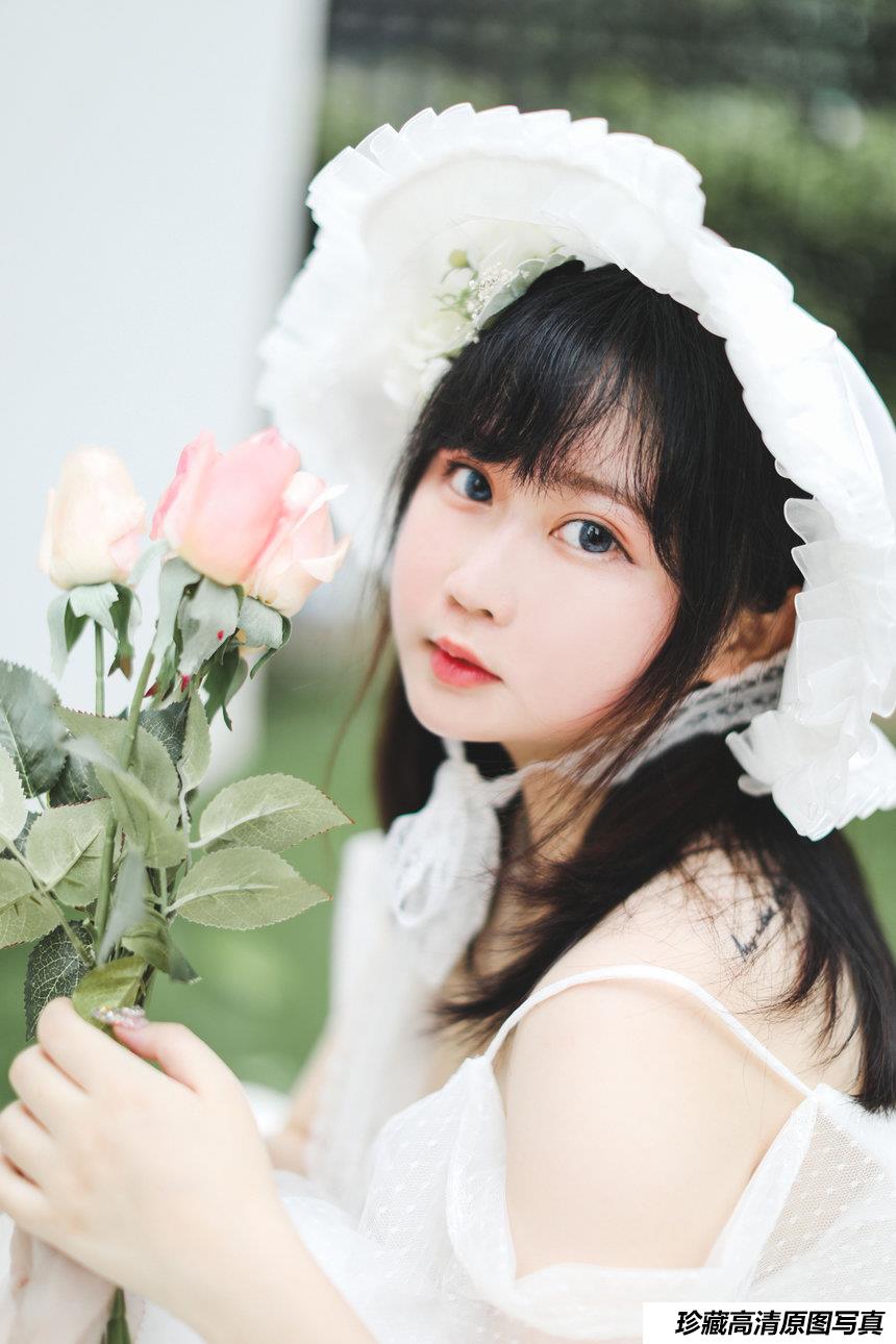 是依酱呀 - NO.21 依酱私人拍摄图 [30P-165MB]
