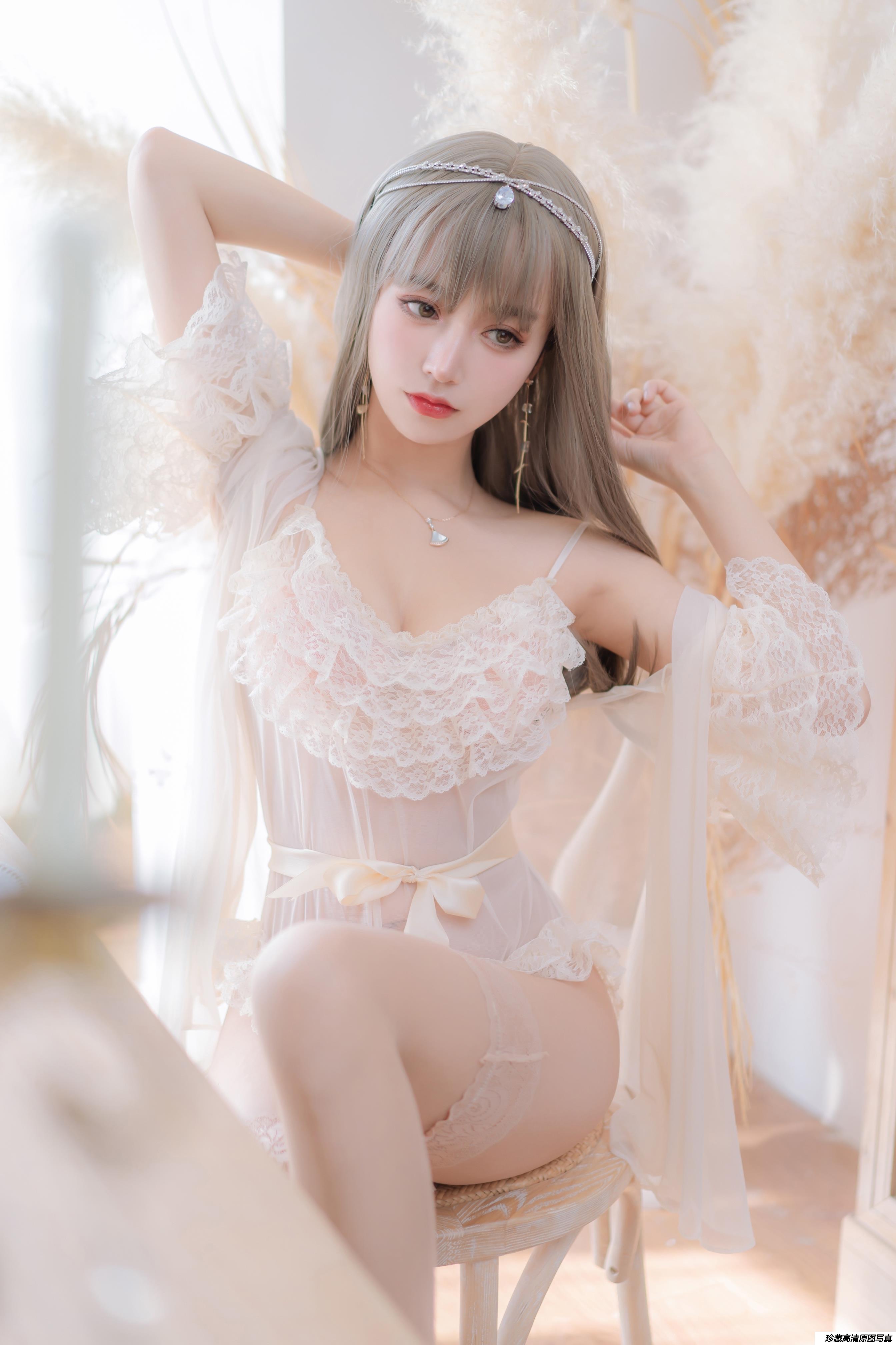 Coser小姐姐过期米线线喵 Vol.129 凡尔赛公主 [52P-79MB]