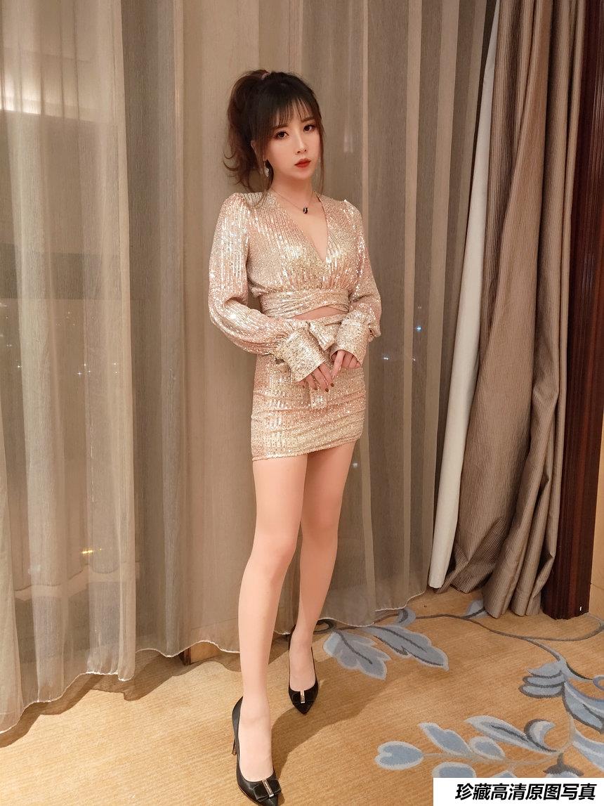 小女巫露娜 NO.014 - 亮片裙肉丝[22P／141MB]