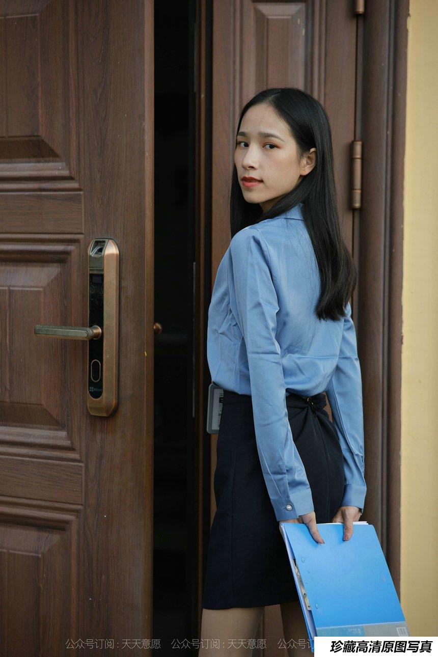 [IESS异思趣向] 2021.10.26 丝享家958：美子《美女业务员》[88P／102MB]