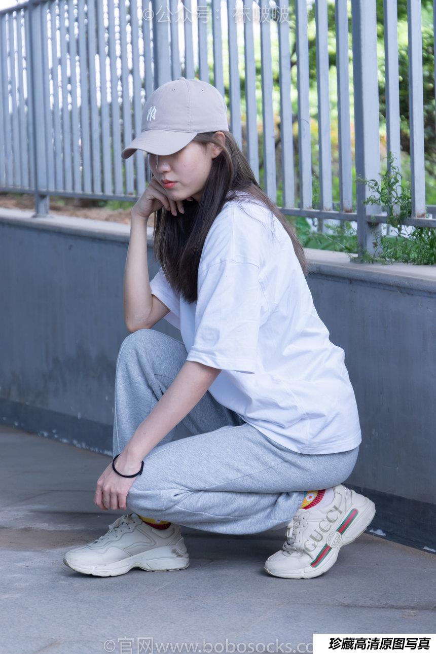 [BoBoSocks袜啵啵]NO.012 泡芙-运动鞋、白棉袜、裸足[132P+1V／3.64GB]